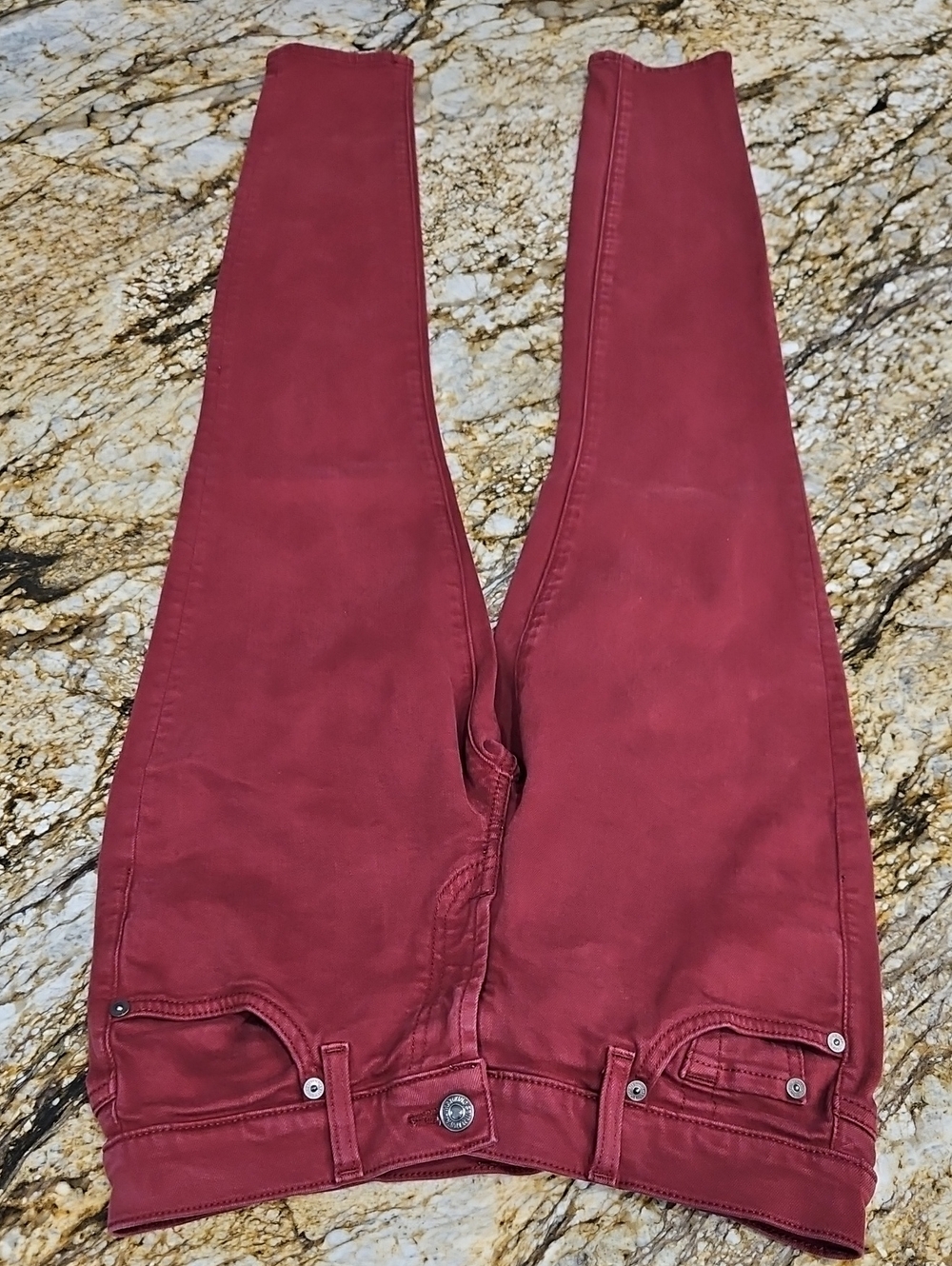 7 For All Mankind Skinny Jeans. Size 27 Inseam 30" Rise 8"